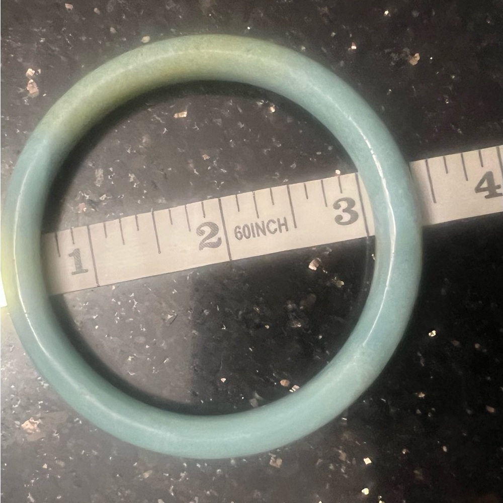 Jade bangle . - Picture 8 of 8
